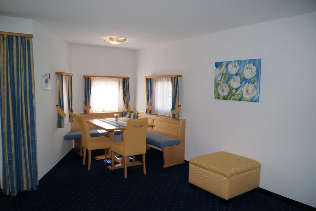 Ferienwohnungen Hotel Allegra Zuoz Exterior foto